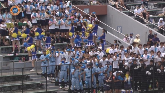 高校野球の応援席ではしゃぐ女子校生チアリーダーのエロ画像 2395