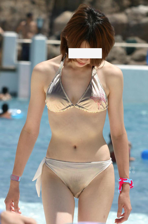 ビーチではしゃぐビキニ娘達が激写されネット投稿されてる抜ける素人エロ画像 2725