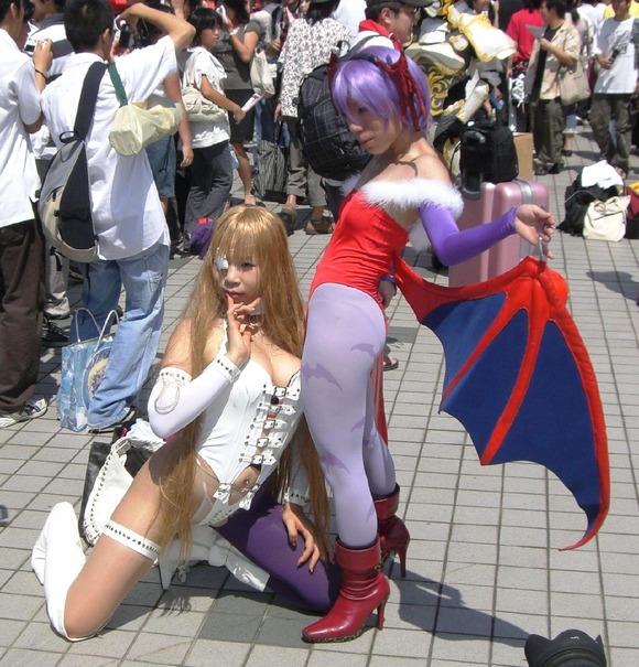 コスプレに便乗して露出度アップさせてる変態素人娘のエロ画像 1333