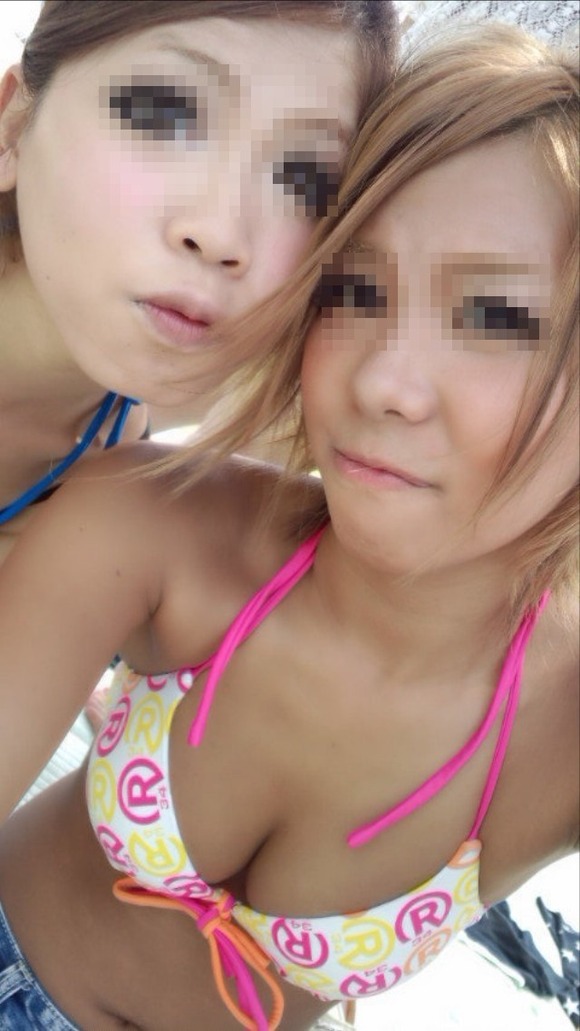 今年の夏こそビキニギャルとエッチしたいと妄想広がる素人エロ画像 38