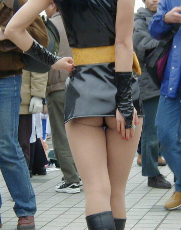 ナンパしたら即ホでエッチ出来そうなコスプレイヤーのエロ画像 421