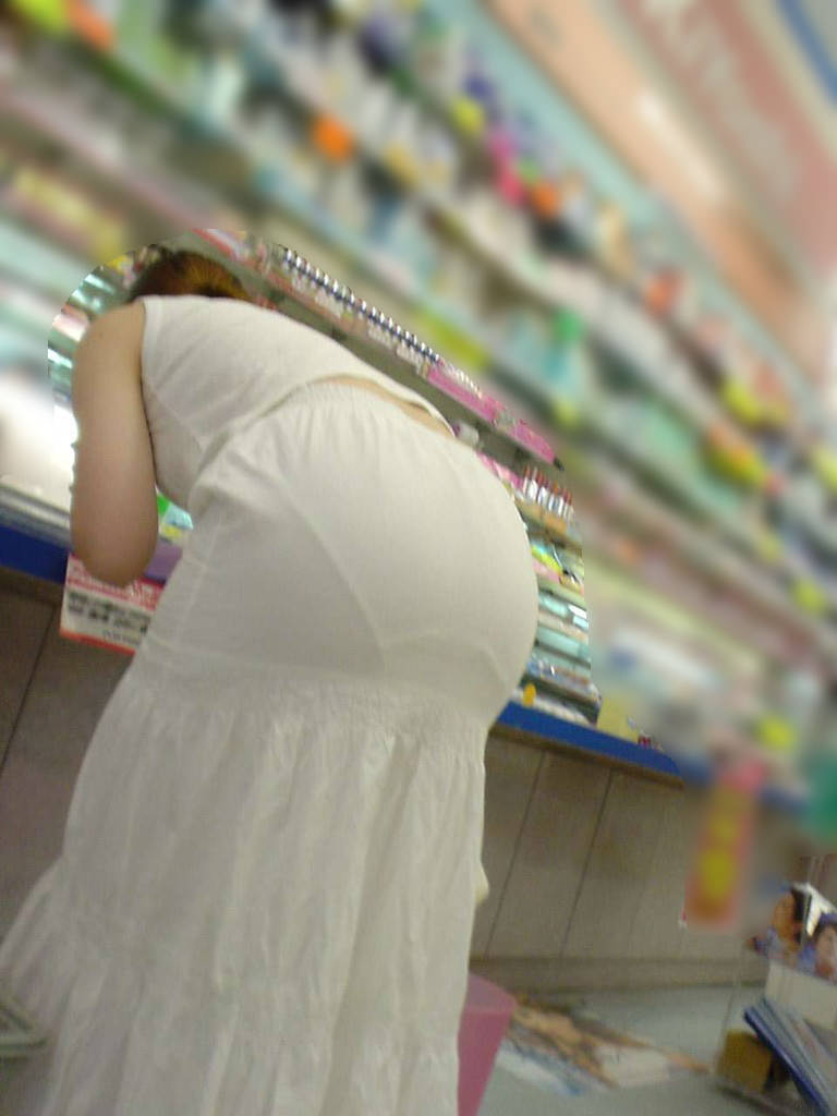 夏も終わるし街で見かけたパンツ透け透け娘の街撮り放出ｗｗｗｗ 0483