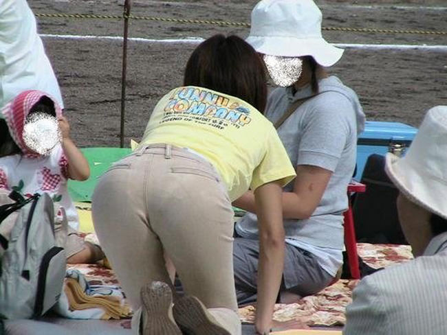 夏も終わるし街で見かけたパンツ透け透け娘の街撮り放出ｗｗｗｗ 0488