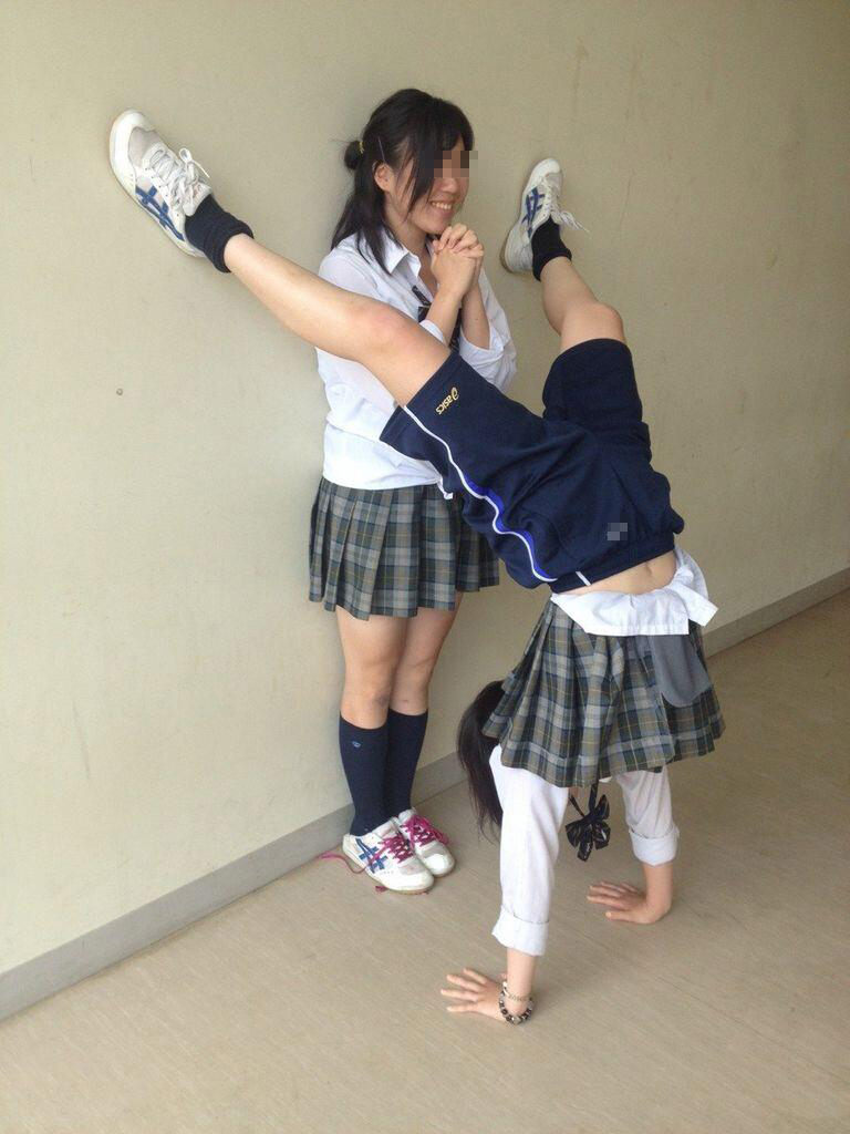 女子校生がパンチラでハーパン履いてたエロ画像 3315