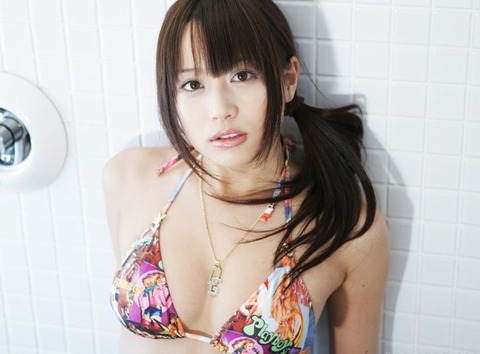 美巨乳おっぱいの佐野夏芽のエロ画像 55ab63c8 s