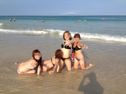 キャピキャピはしゃぐ素人ギャルのビキニ姿で元気になれるエロ画像 881fd52e